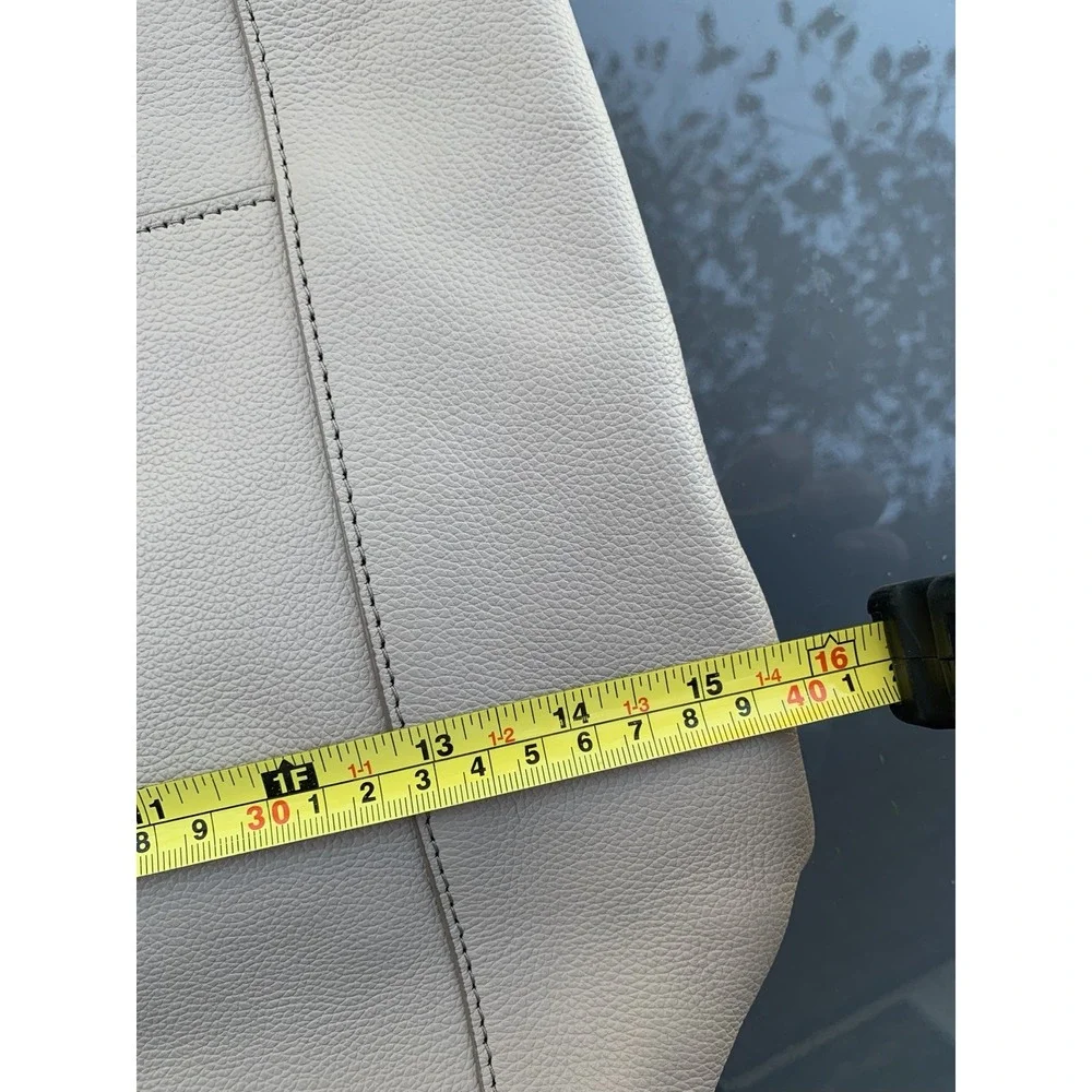 Fossil women tara